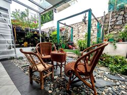 Sembawang Hills Estate (D20), Terrace #498218621